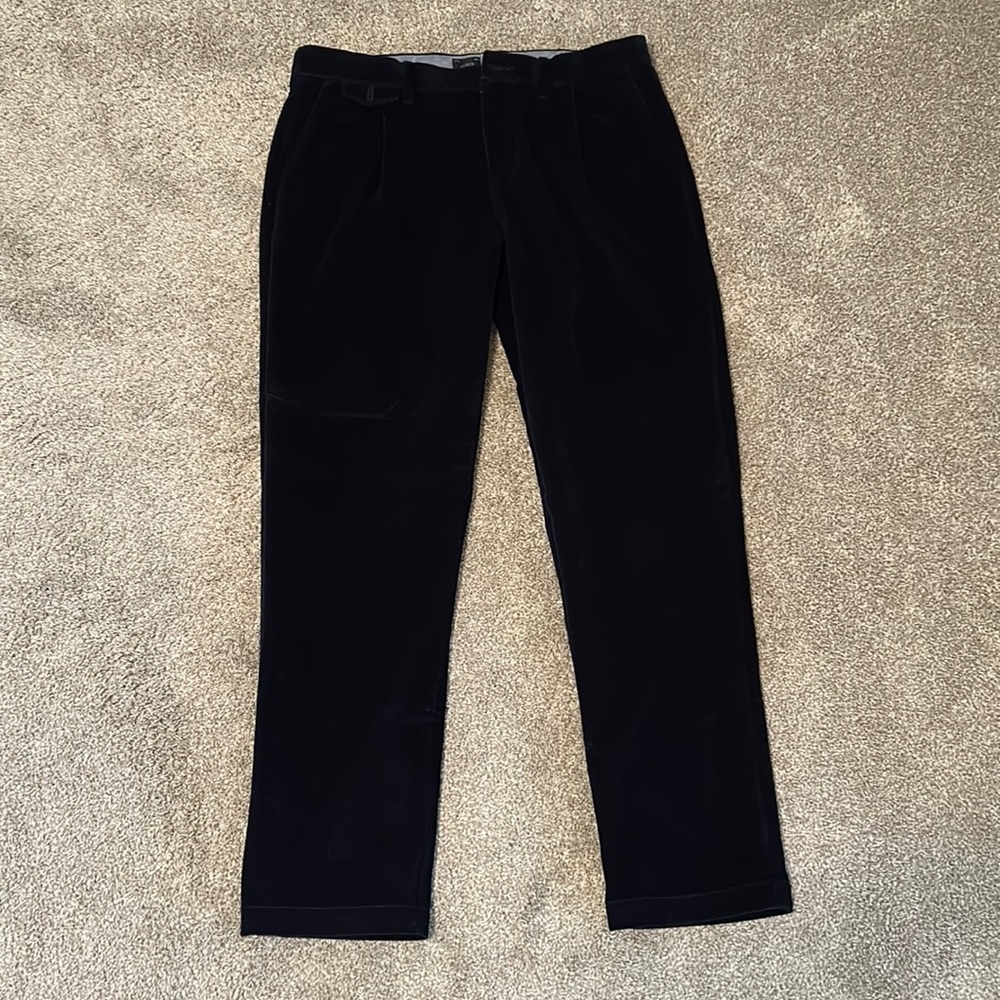 J. Crew single pleat 10-whale corduroy pants
